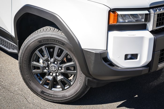 2025 Toyota PRADO