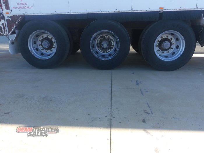 2009 Boomer BTE Walking Floor