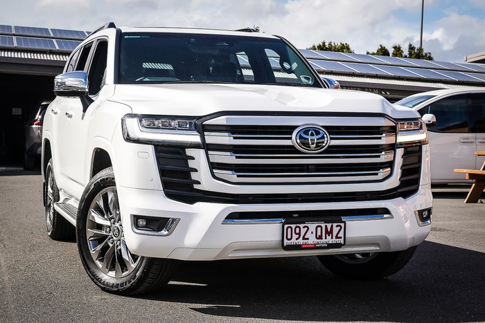 2025 Toyota LANDCRUISER Sahara ZX