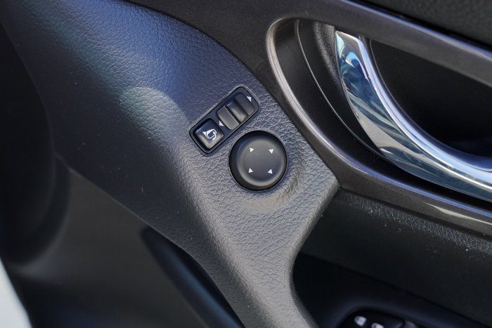 2021 Nissan X-TRAIL ST