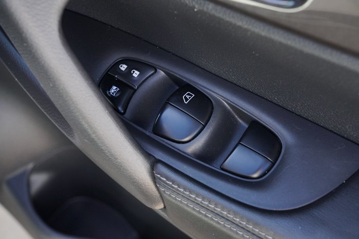 2021 Nissan X-TRAIL ST