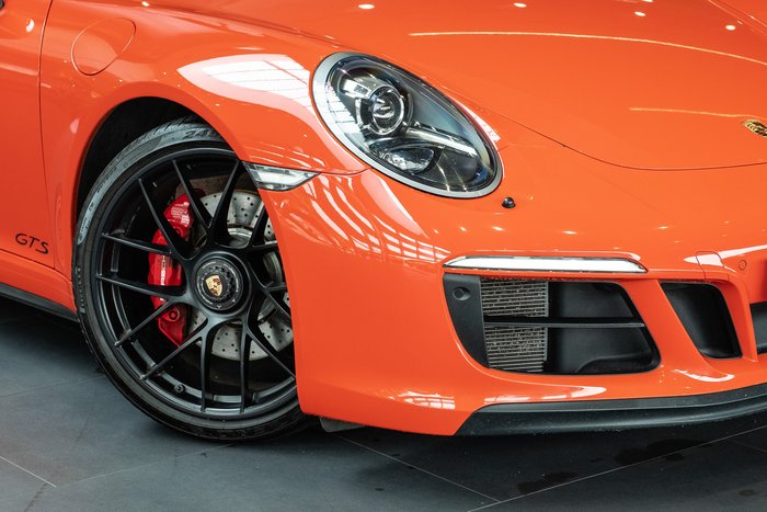 2017 Porsche 911 Carrera GTS