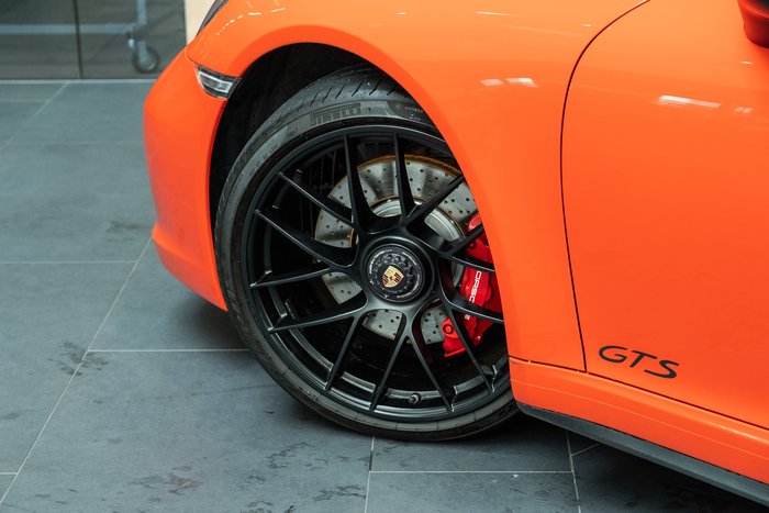 2017 Porsche 911 Carrera GTS