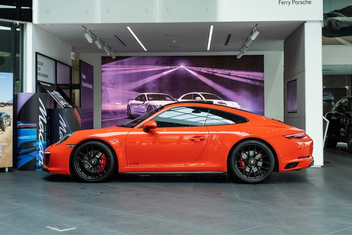 2017 Porsche 911 Carrera GTS