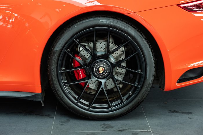 2017 Porsche 911 Carrera GTS