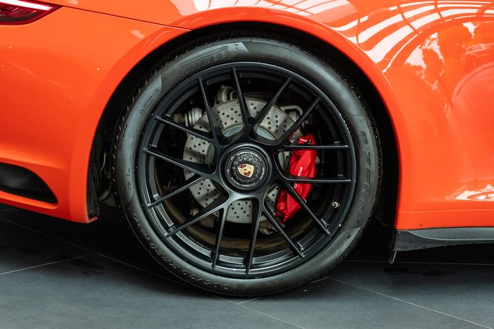 2017 Porsche 911 Carrera GTS