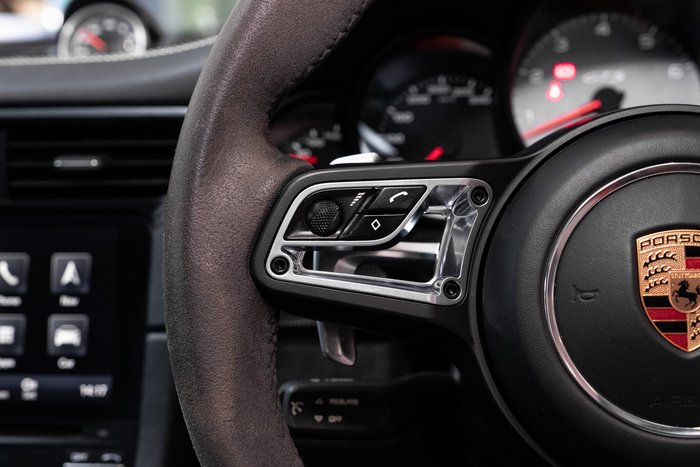 2017 Porsche 911 Carrera GTS