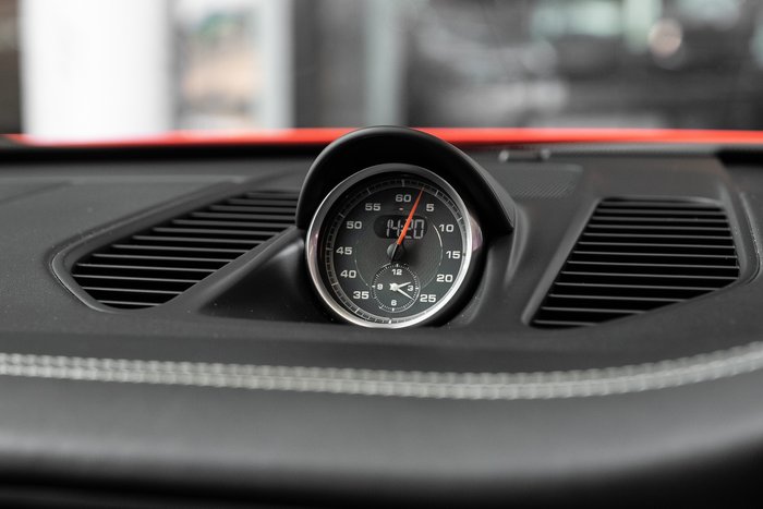 2017 Porsche 911 Carrera GTS