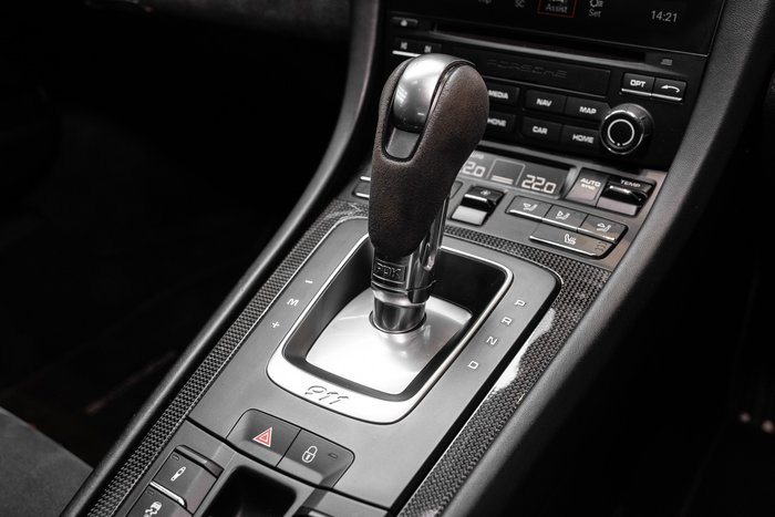 2017 Porsche 911 Carrera GTS