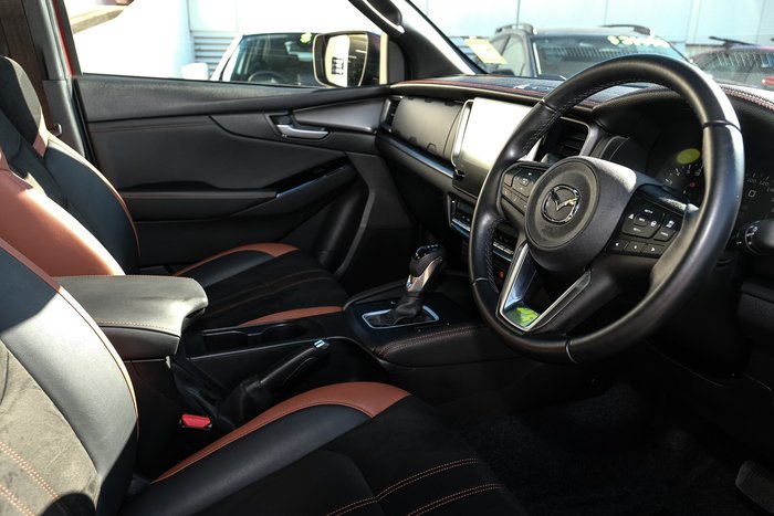 2025 Mazda BT-50 SP