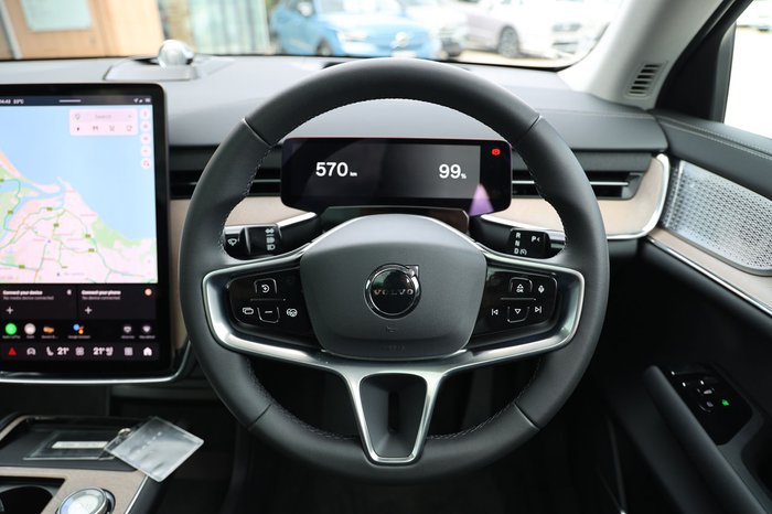 2024 Volvo EX90 Plus Twin Motor