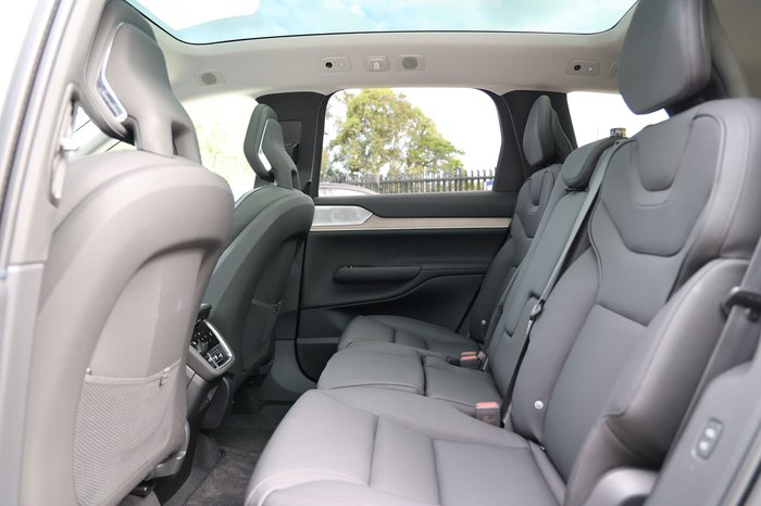 2024 Volvo EX90 Plus Twin Motor