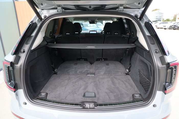 2024 Volvo EX90 Plus Twin Motor