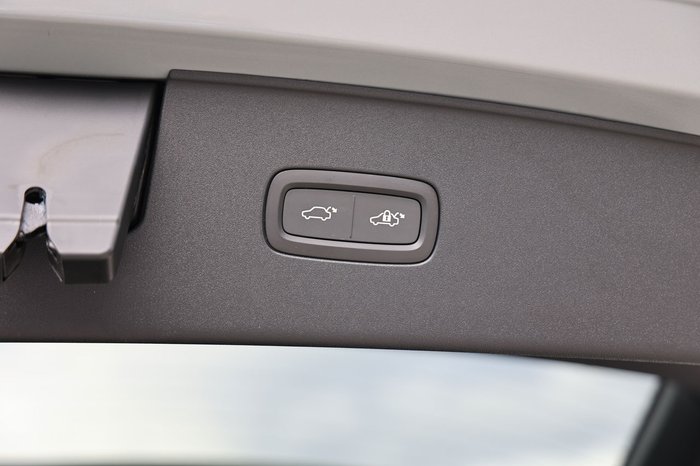 2024 Volvo EX90 Plus Twin Motor