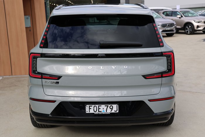 2024 Volvo EX90 Plus Twin Motor