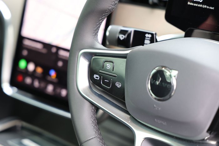 2024 Volvo EX90 Plus Twin Motor