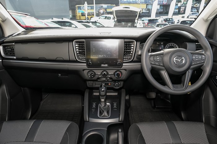 2025 Mazda BT-50 XS