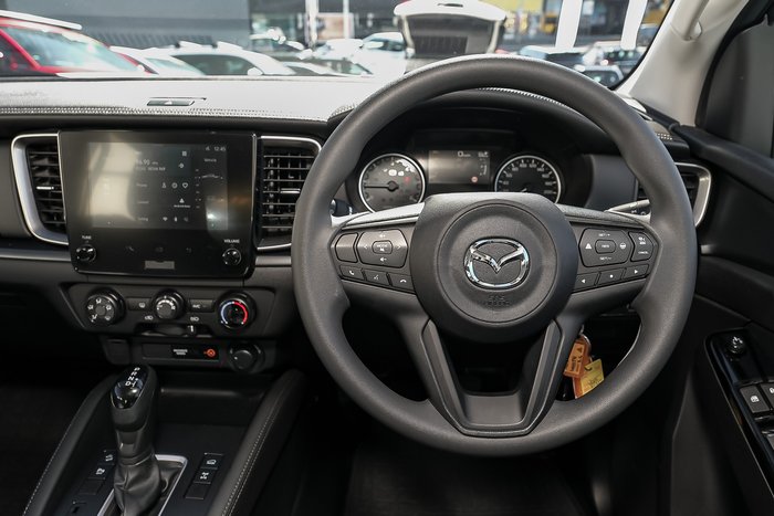 2025 Mazda BT-50 XS