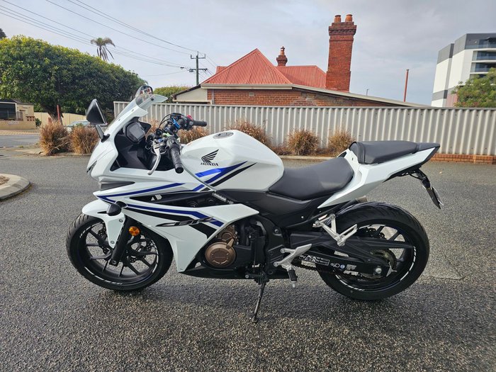 2016 Honda  CBR500RA White