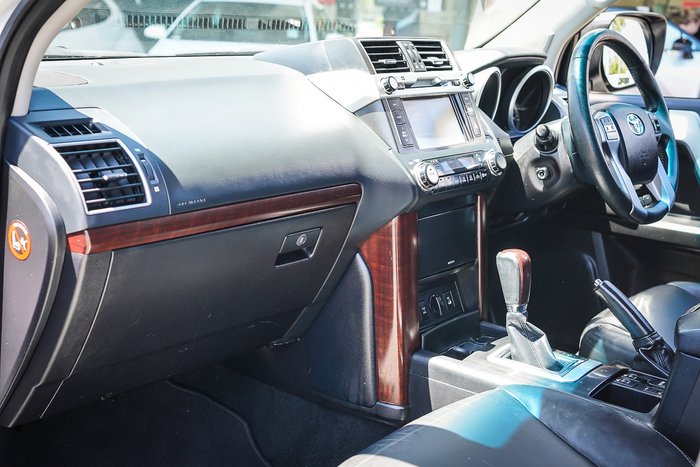 2017 Toyota PRADO VX