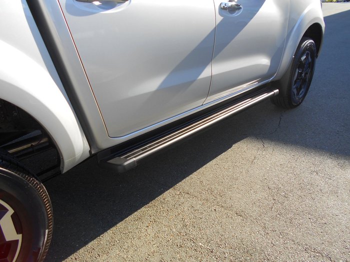 2025 Nissan Navara ST-X