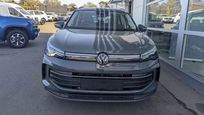 2024 VOLKSWAGEN Tiguan LIFE