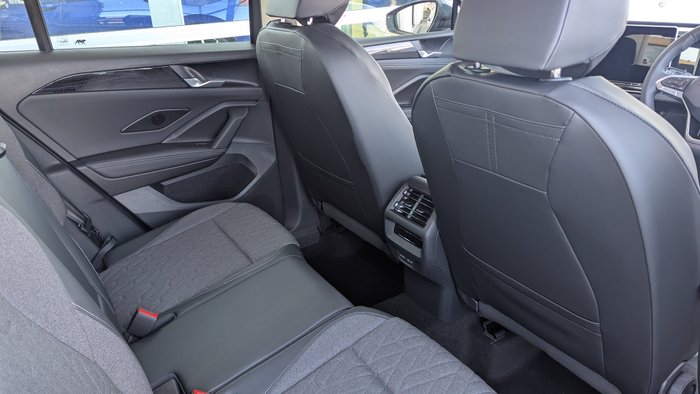 2024 VOLKSWAGEN Tiguan LIFE