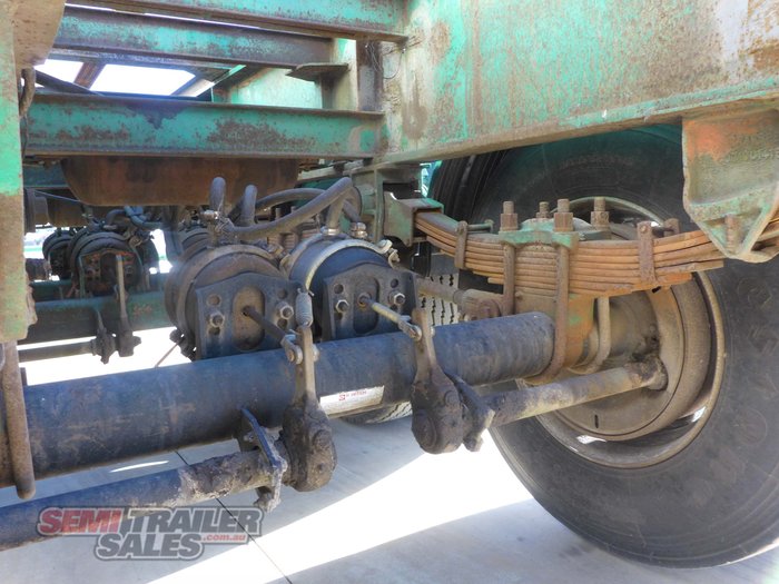 1983 Krueger Skid Off Flat Top Trailer