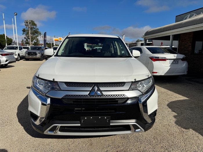 2020 MITSUBISHI Outlander ES
