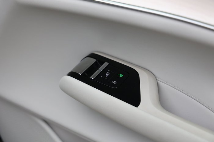 2025 Volvo EX90 Ultra Twin Motor Performance