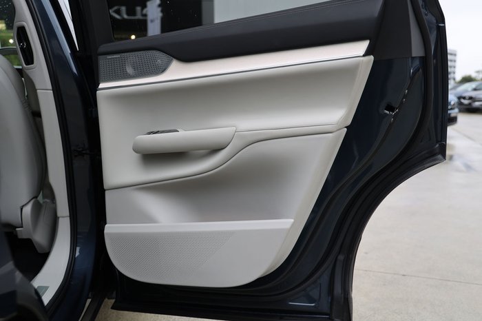 2025 Volvo EX90 Ultra Twin Motor Performance