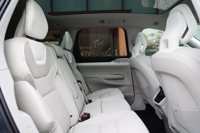 2025 Volvo EX90 Ultra Twin Motor Performance