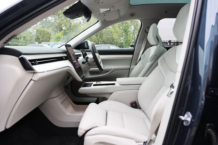 2025 Volvo EX90 Ultra Twin Motor Performance