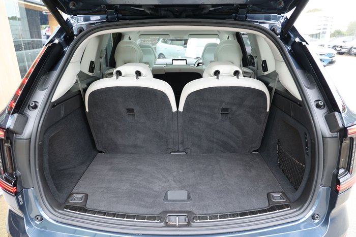 2025 Volvo EX90 Ultra Twin Motor Performance