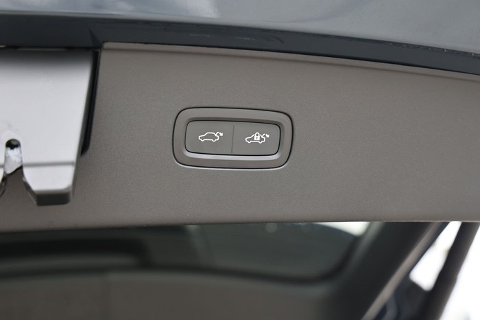 2025 Volvo EX90 Ultra Twin Motor Performance