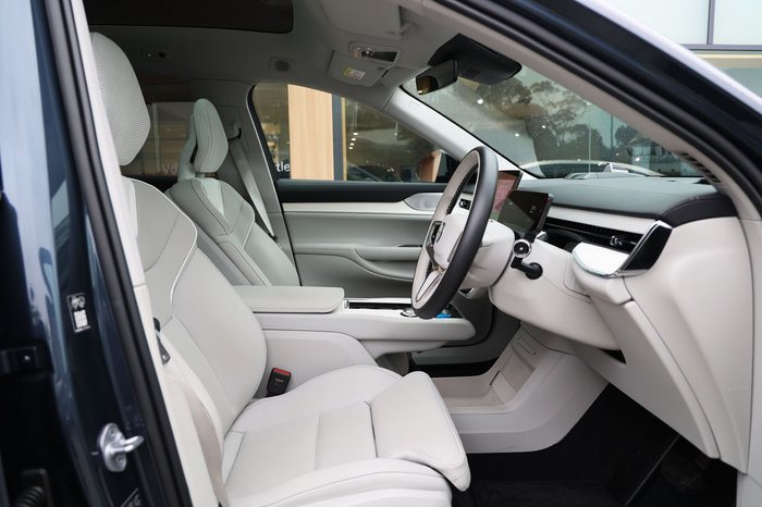 2025 Volvo EX90 Ultra Twin Motor Performance