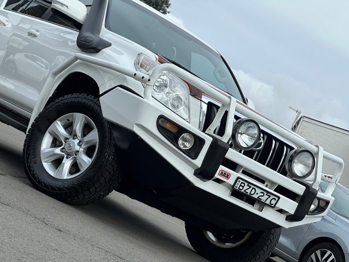 2011 TOYOTA LANDCRUISER PRADO GXL (4x4)