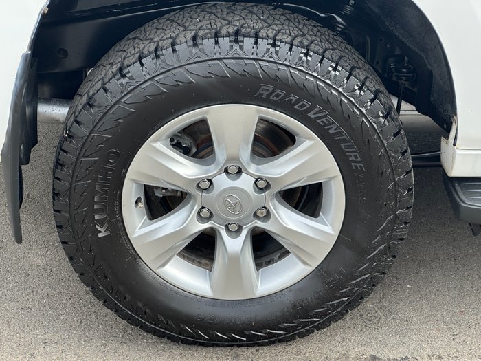 2011 TOYOTA LANDCRUISER PRADO GXL (4x4)