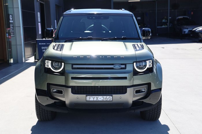 2024 LAND ROVER DEFENDER 130 D300 X-DYNAMIC SE (221kW)