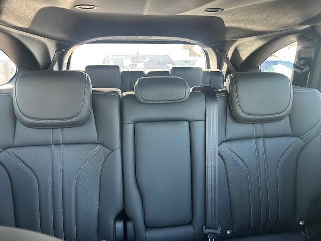 2025 Isuzu MU-X LS-T