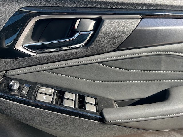 2025 Isuzu MU-X LS-T
