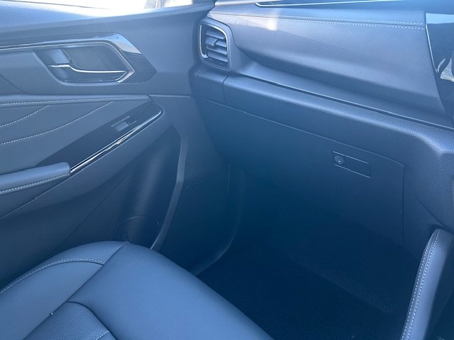 2025 Isuzu MU-X LS-T