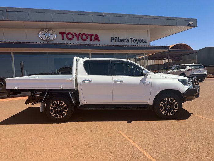 2021 Toyota Hilux SR5