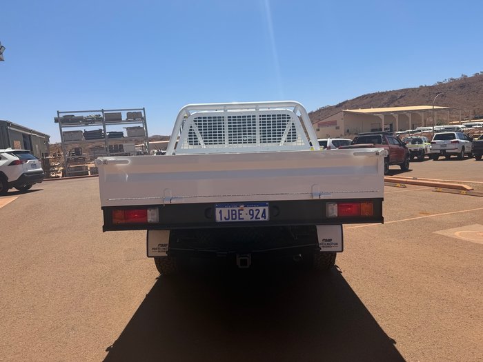 2021 Toyota Hilux SR5