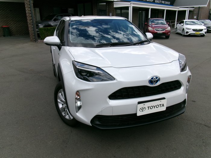 2023 Toyota Yaris Cross Hybrid GX