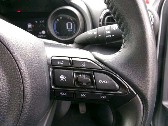 2023 Toyota Yaris Cross Hybrid GX