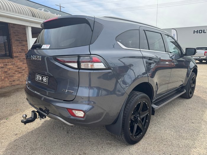 2021 ISUZU MU-X LS-T