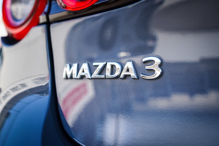 2022 MAZDA MAZDA3 X20 ASTINA M HYBRID