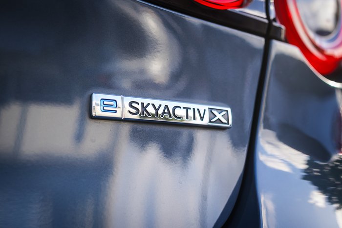2022 MAZDA MAZDA3 X20 ASTINA M HYBRID