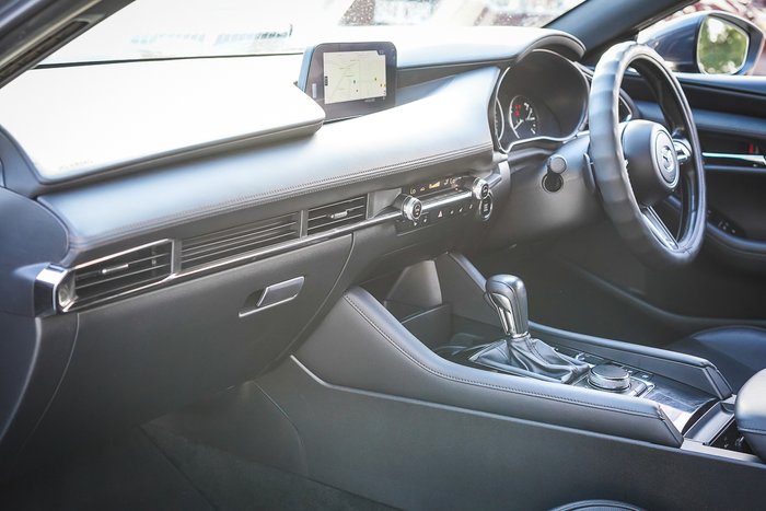 2022 MAZDA MAZDA3 X20 ASTINA M HYBRID